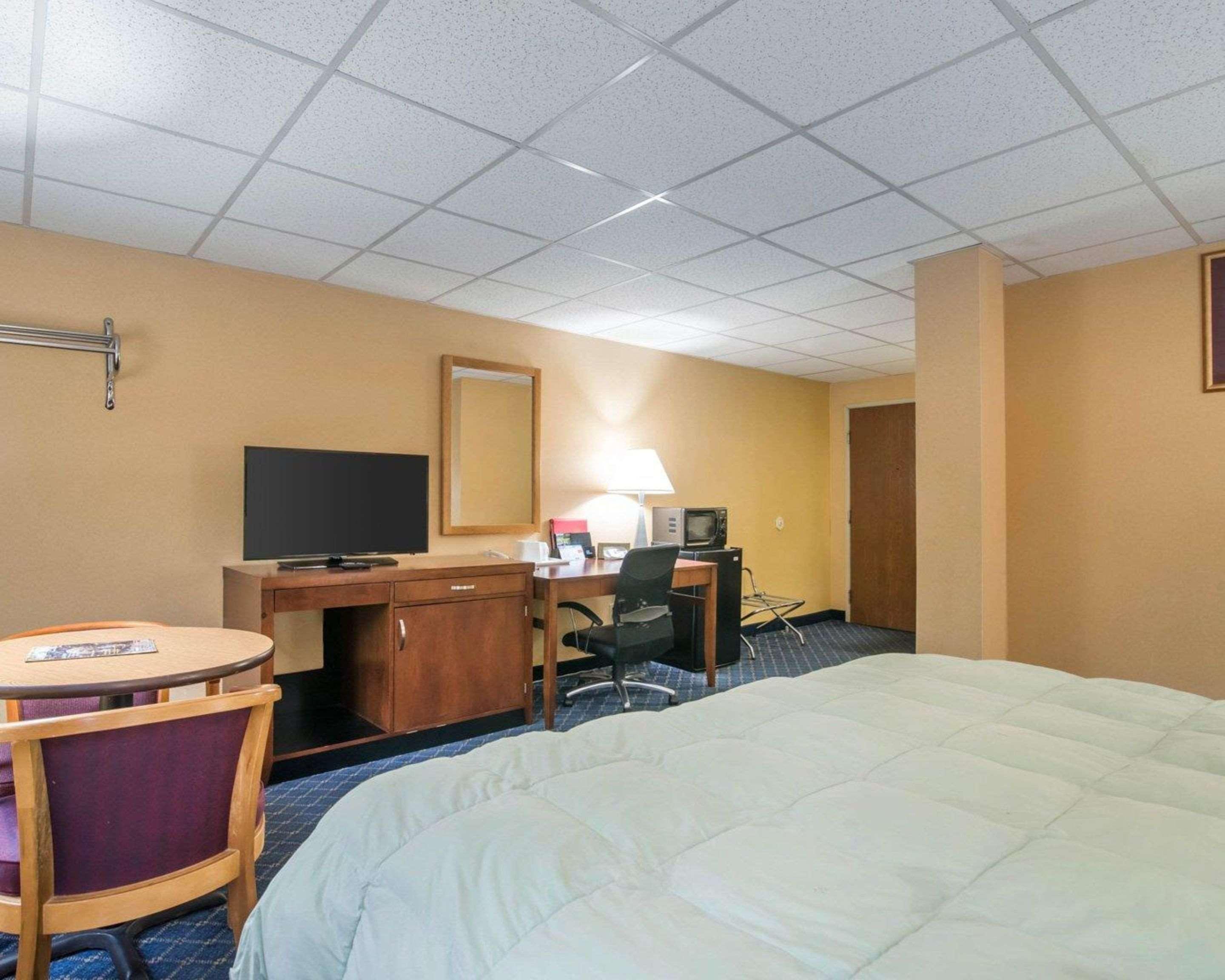 Econo Lodge Manchester Kültér fotó