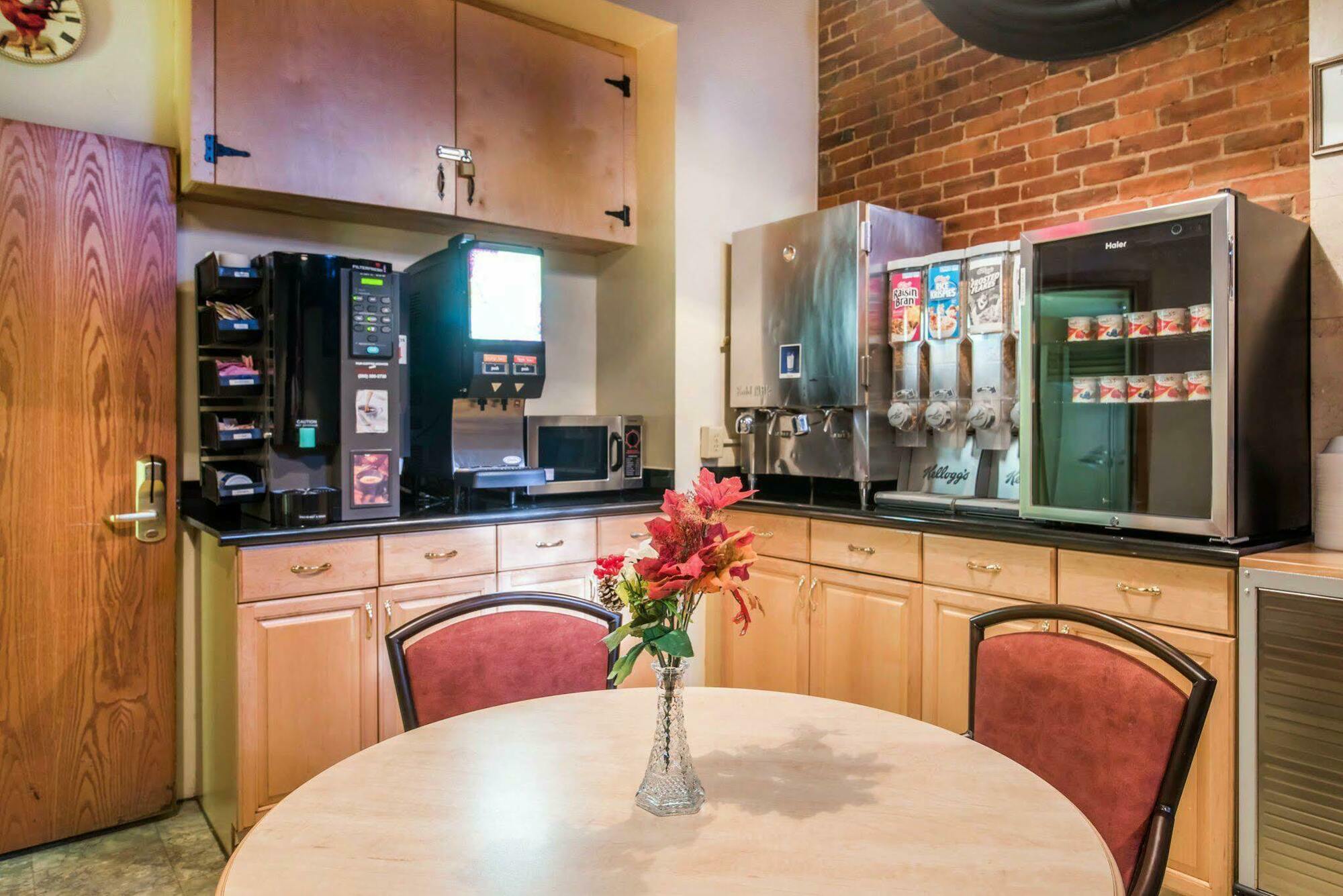 Econo Lodge Manchester Kültér fotó